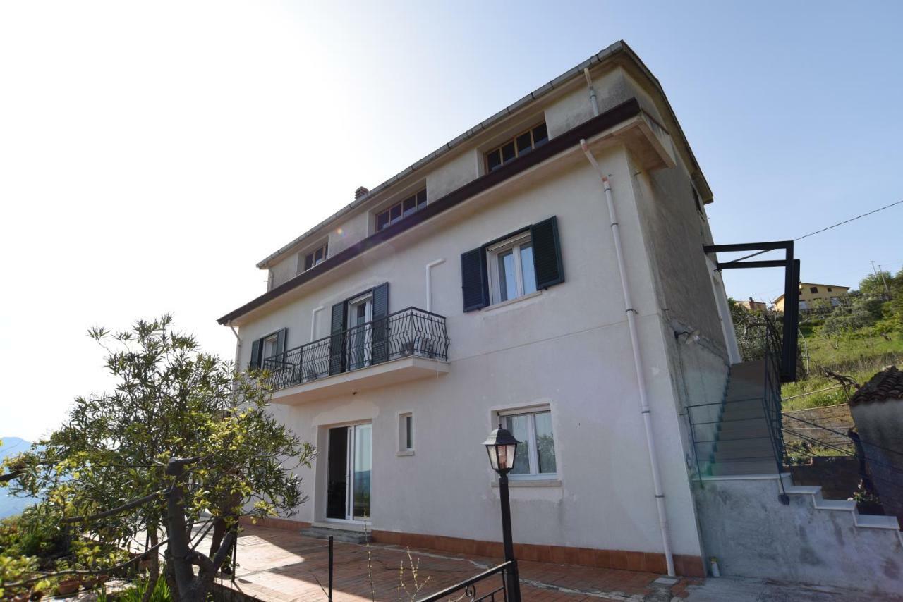 Villa Casa Magnolia à Castelbuono  Extérieur photo