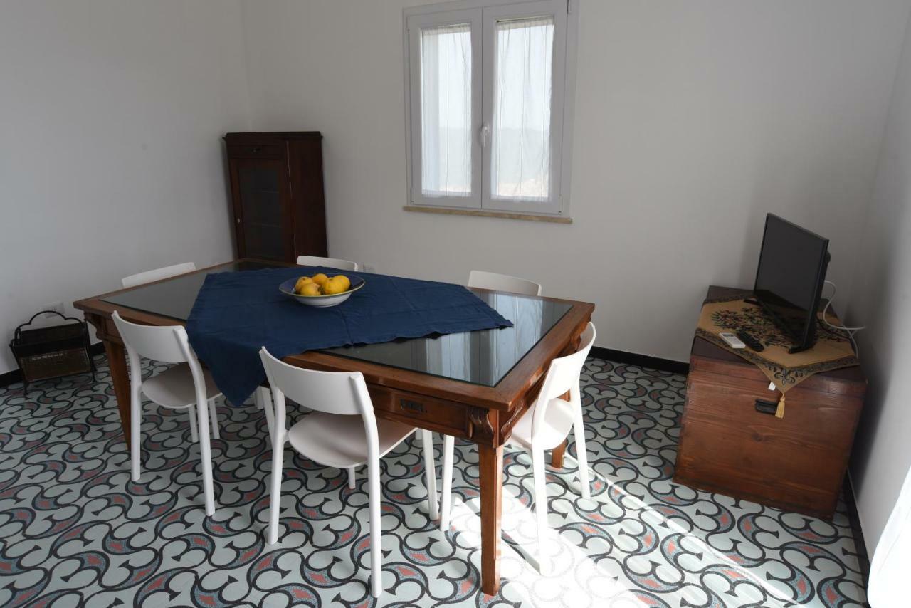 Villa Casa Magnolia à Castelbuono  Extérieur photo